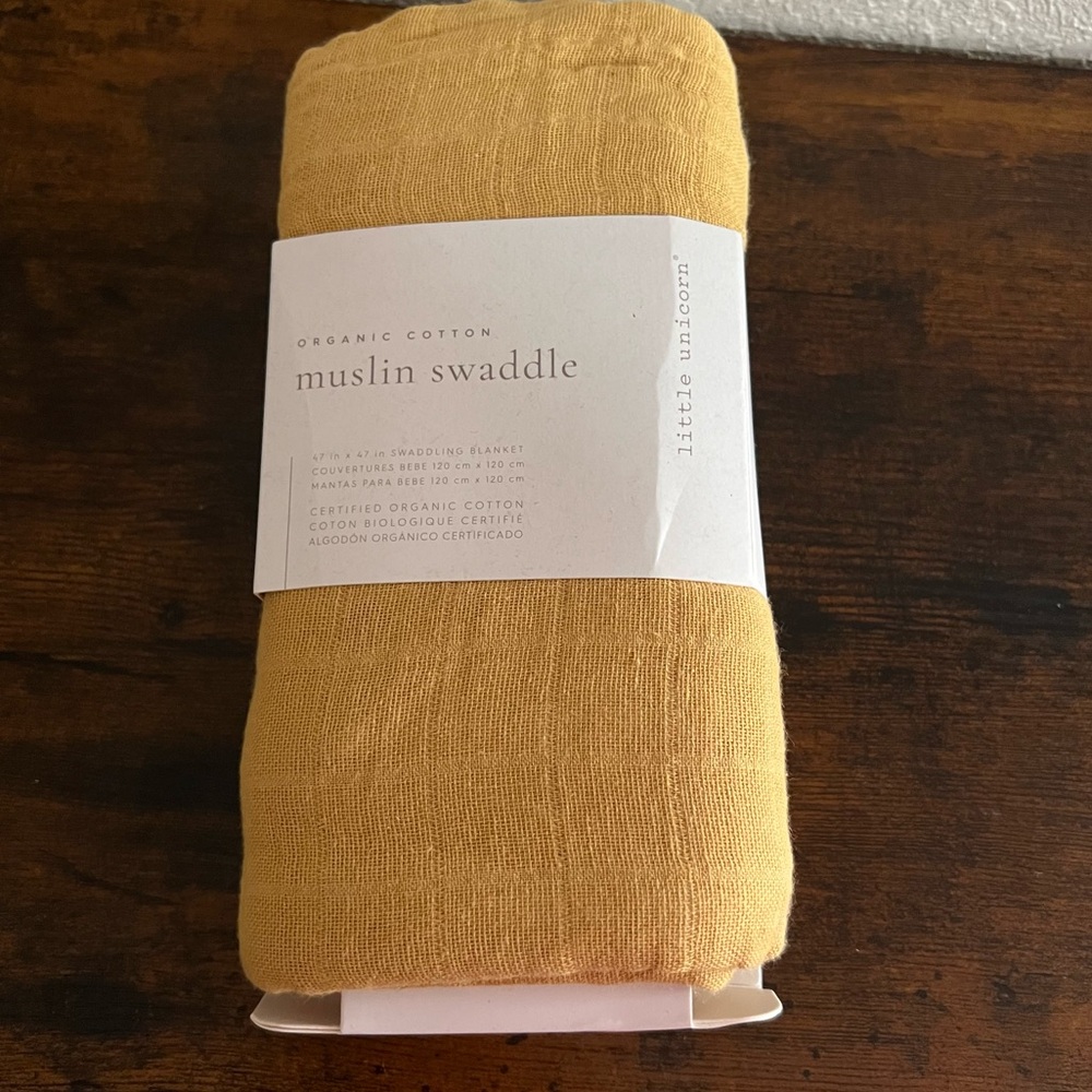 LITTLE UNICORN Organic Cotton Muslin Swaddle NWT